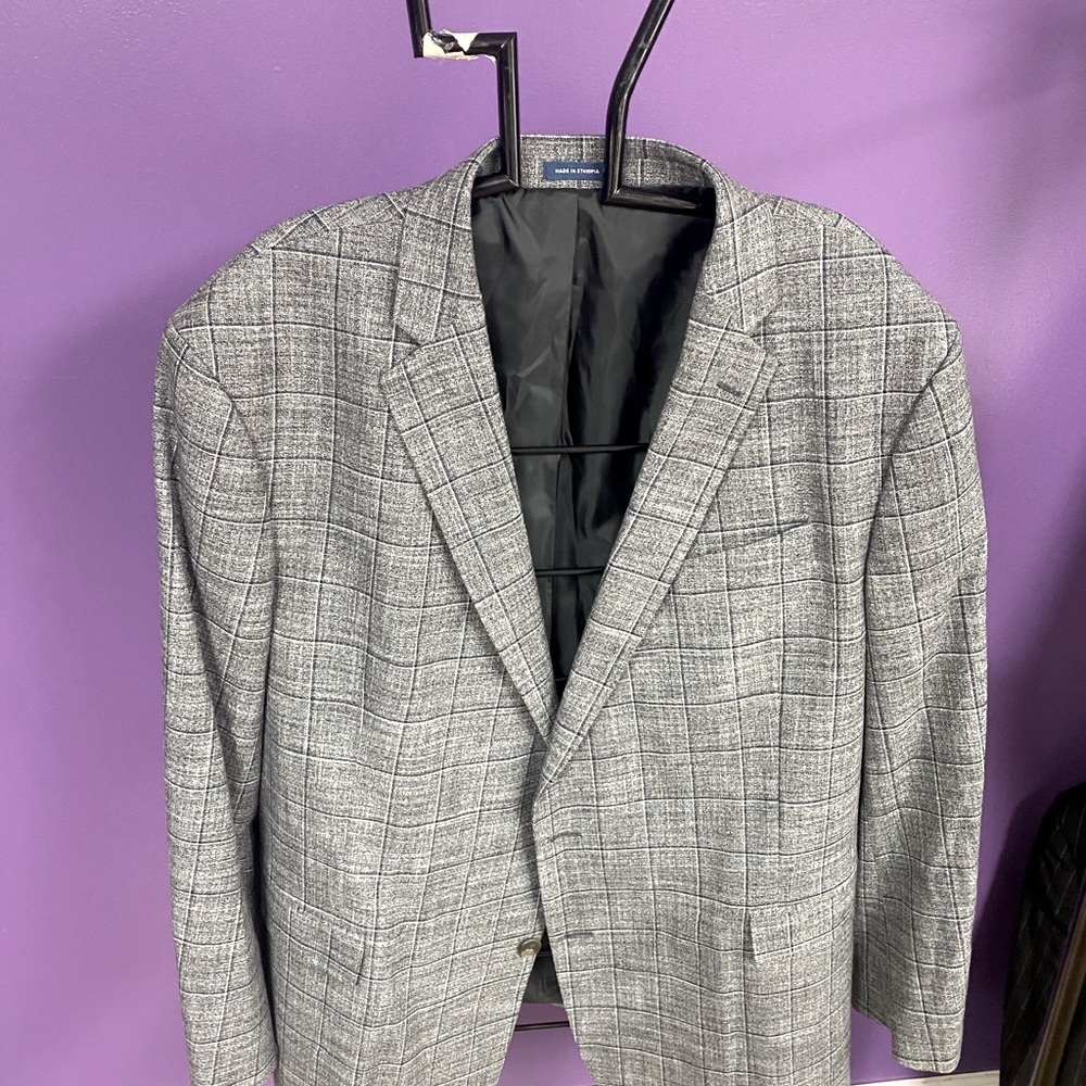 Black and gray two button checkered sports coat size 52